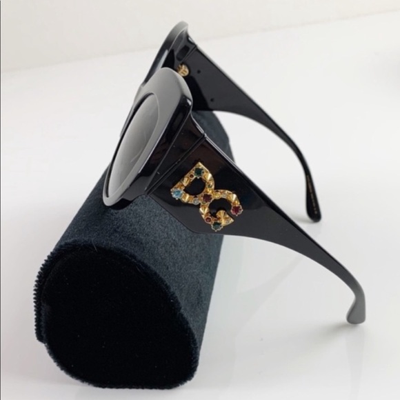 ❌SOLD❌Dolce & Gabbana Glasses - Picture 3 of 7